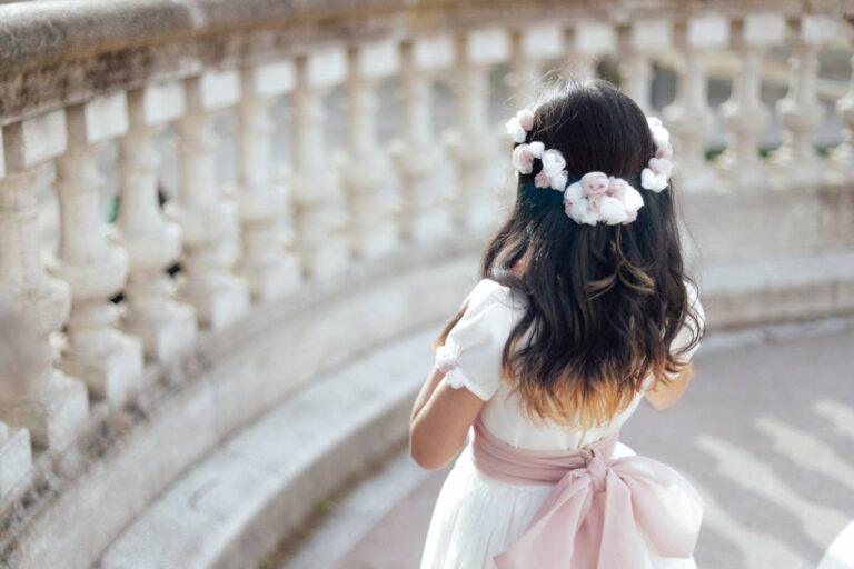 Comment choisir un vêtement de cérémonie pour petite fille ?